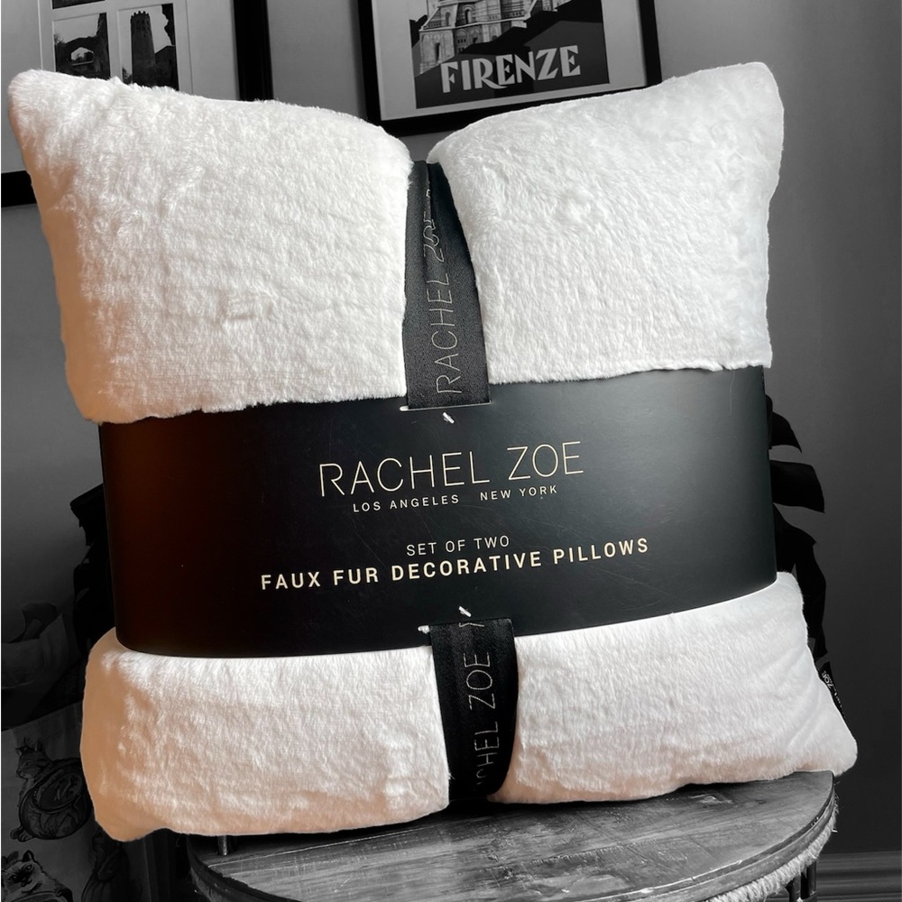 🎉HP🎉~Rachel Zoe Plush White Faux Fur Pillows - Picture 5 of 16